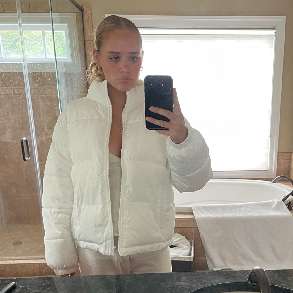 White puffer jacket from forever 21